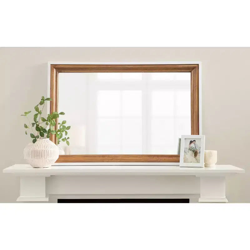 Specchio da Parete Rettangolare Bianco e Marrone Rustico, Cornice Scalettata, 1 Persona, 24"x36"