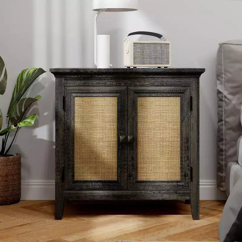 Credenza a 2 ante Marrone/Bianco con Ante in Rattan, Ripiano Regolabile