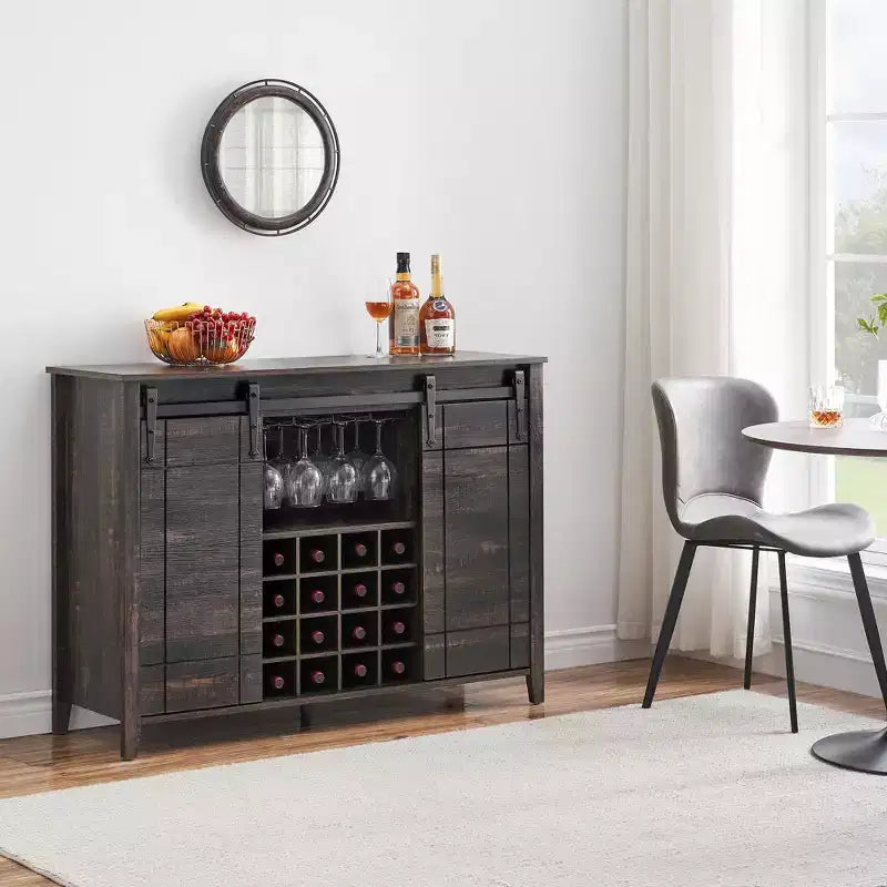 Mobile Bar con Ante Scorrevoli Stile Fienile, 2 Ante, Rovere Rustico Scuro / Rovere Rustico Chiaro / Bianco, Contiene 16 Bottiglie di Vino