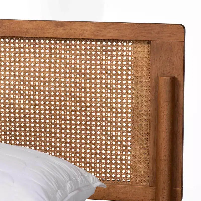 Piattaforma Letto Ash Walnut Mid-Century con Pannello in Rattan – Queen / King, Posti Letto 1–2